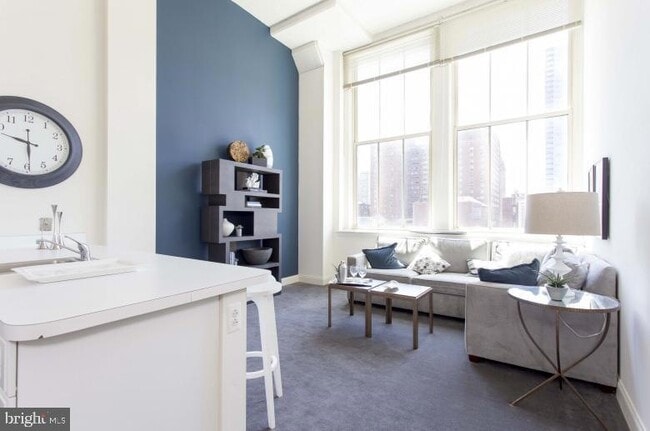 property at 2121-41-2141 Market St