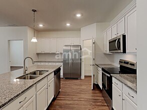 7053 Creeksong Dr in Douglasville, GA - Building Photo - Building Photo