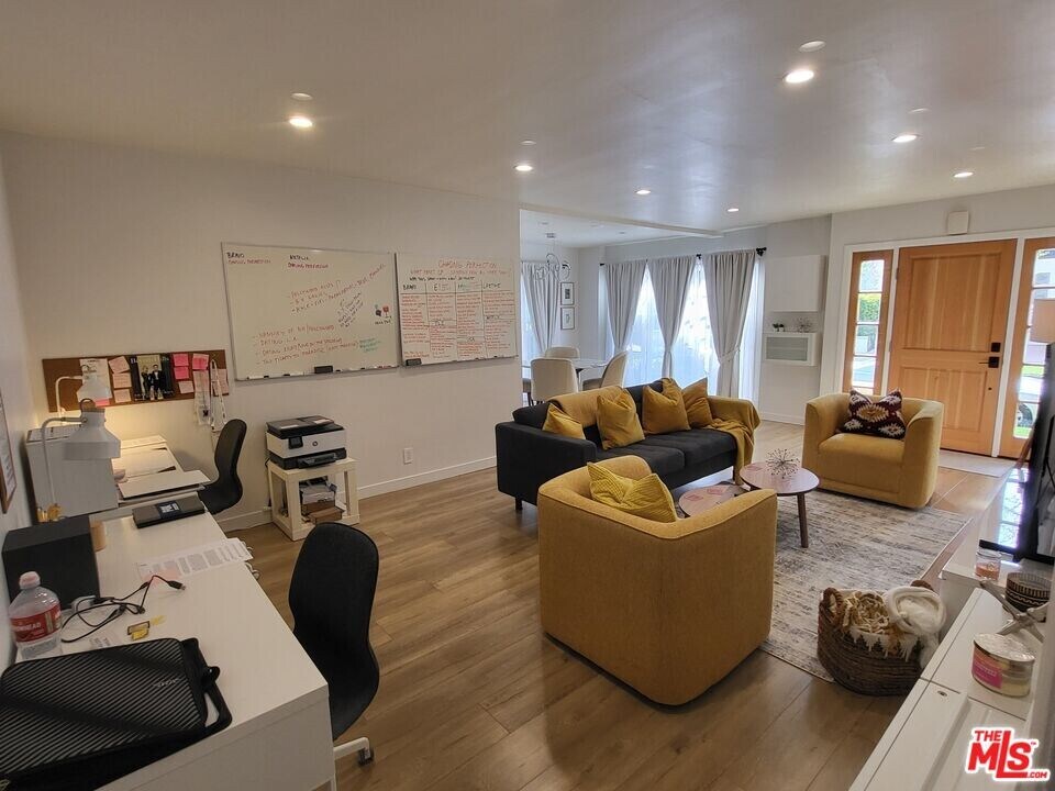 450 Rexford Dr in Beverly Hills, CA - Building Photo