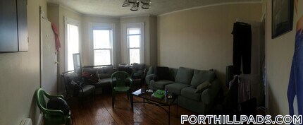 160 Centre St, Unit 3 in Boston, MA - Foto de edificio - Building Photo