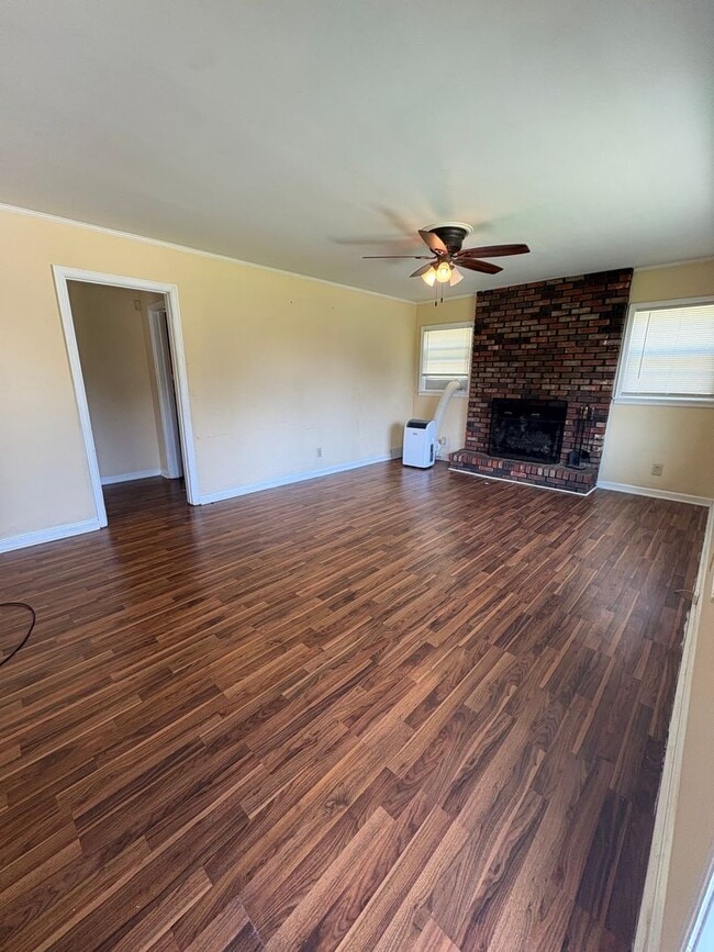 property at 1407 Johnston Dr