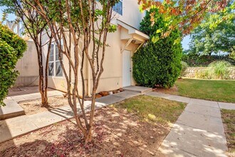 8007 Ederville Cir in Fort Worth, TX - Building Photo - Building Photo