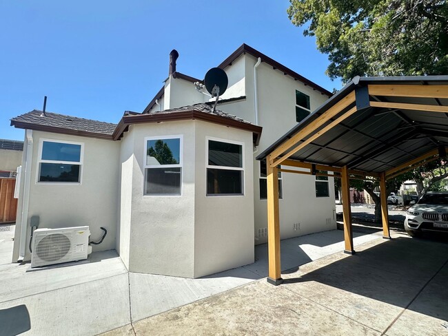 594 S Taaffe St in Sunnyvale, CA - Building Photo - Building Photo