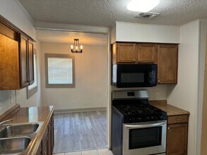 311 Bryan St in Weatherford, TX - Foto de edificio - Building Photo