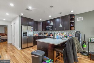 1233 N 2nd St in Philadelphia, PA - Building Photo