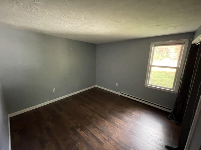 18 Plaza Village Rd, Unit C in Plymouth, NH - Building Photo - Building Photo