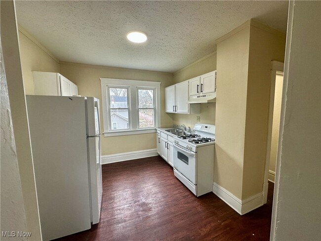 property at 411 Alexander St