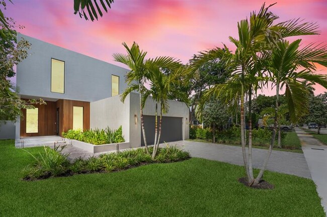 property at 1000 SE 11th Ct