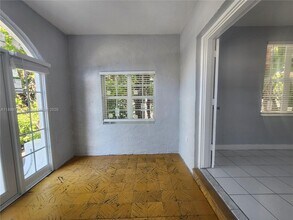 1507 Meridian Ave in Miami Beach, FL - Building Photo - Building Photo