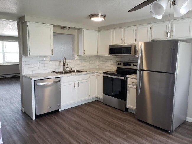 property at 1147 W South Park Ave