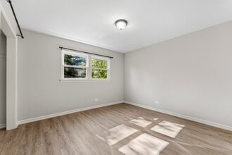 740 E North Broadway St in Lombard, IL - Building Photo - Building Photo