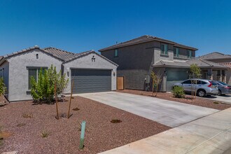 Copper Falls in Buckeye, AZ - Building Photo - Building Photo