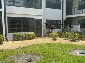1747 Pebble Beach Dr in Ft. Myers, FL - Building Photo