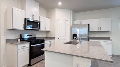 7454 Mason Springs Ave in North Las Vegas, NV - Building Photo - Building Photo