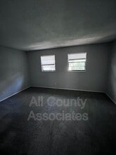 8935 Cochise Ln in Port Richey, FL - Building Photo - Building Photo