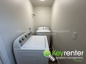 5431 Clarkston St in Tacoma, WA - Building Photo - Building Photo