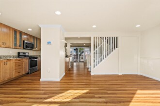 13100 Rock Ridge Ln in Woodbridge, VA - Foto de edificio - Building Photo