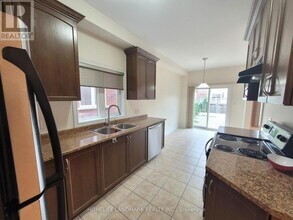 10 Blue Grouse Rd in Vaughan, ON - Building Photo - Building Photo