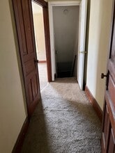 1568 Mineral Spring Rd, Unit 2F in Reading, PA - Foto de edificio - Building Photo