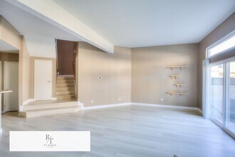 52 Brownfield Ln in Pomona, CA - Building Photo - Building Photo