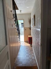 240 Sommerville Pl, Unit #2 in Yonkers, NY - Building Photo - Building Photo