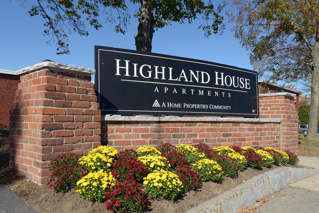 Highland House Apartments in Randolph, MA