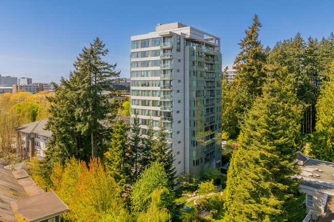 Vista Point in Vancouver, BC - Building Photo - Building Photo