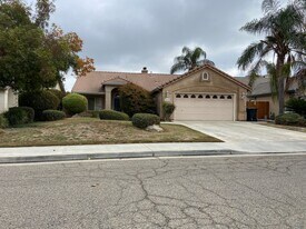 3432 S Martin Ct in Visalia, CA - Building Photo
