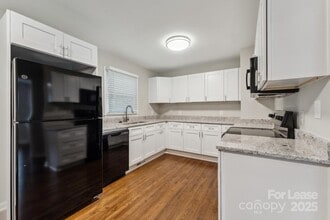 905 Clark St in Wingate, NC - Building Photo - Building Photo