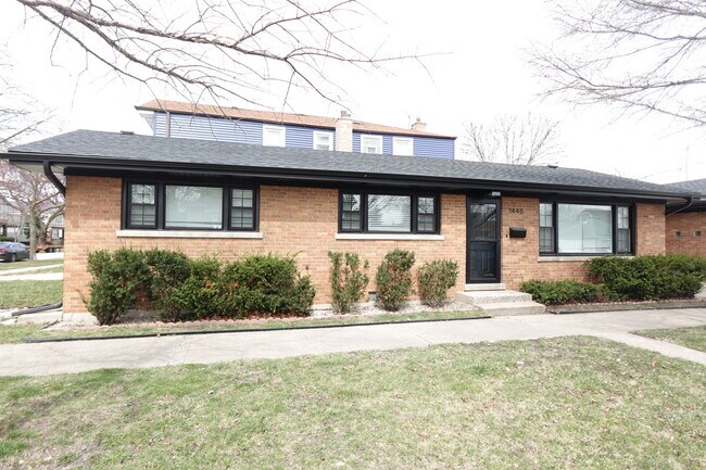 property at 1446 Marengo Ave