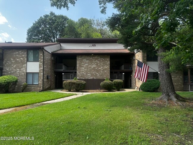 65 Overlook Way