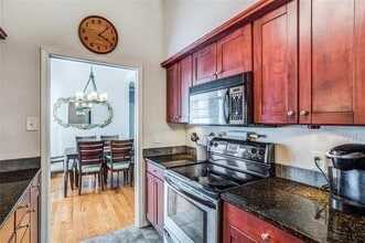 10421 High Hollows Dr in Dallas, TX - Building Photo - Building Photo