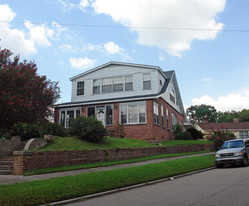 600 Beauregard St Apartments