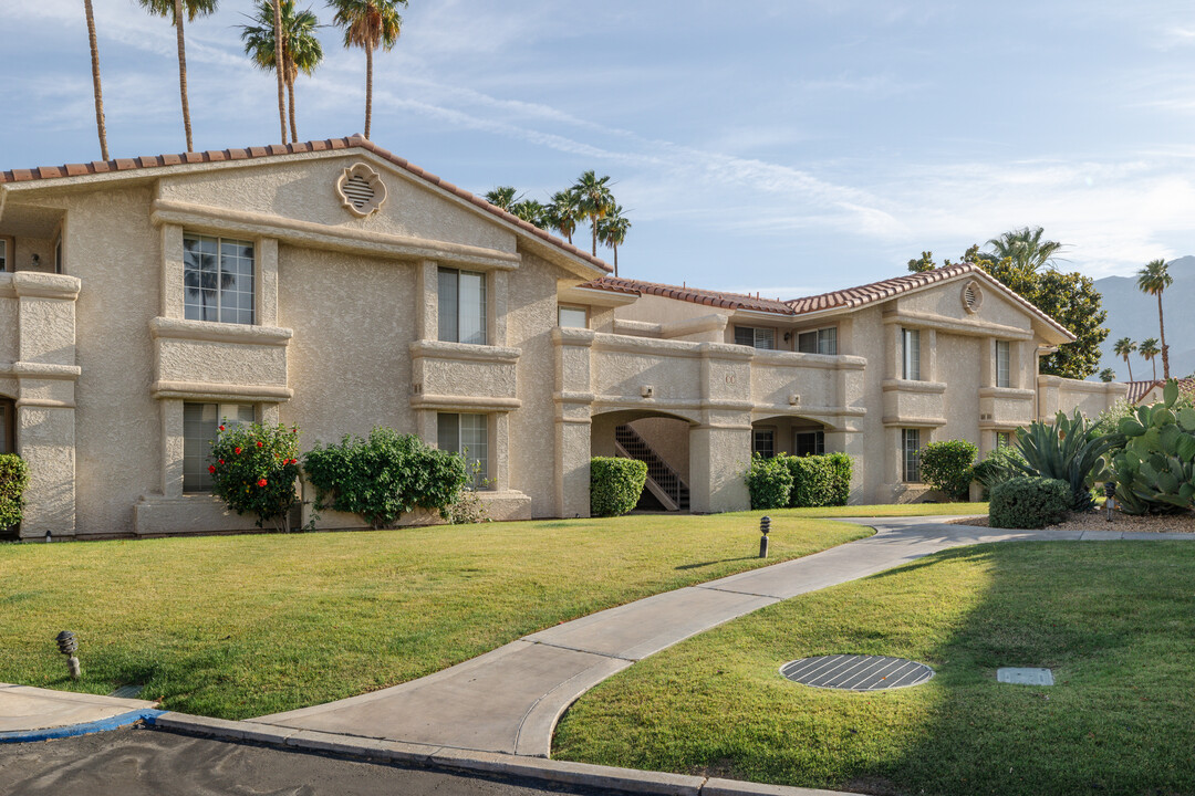 2701 E Mesquite Ave in Palm Springs, CA - Building Photo