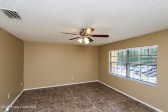 1511 Fairlee Ave NW in Palm Bay, FL - Building Photo - Building Photo