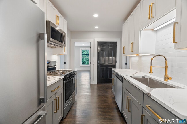 property at 492 Lombard St