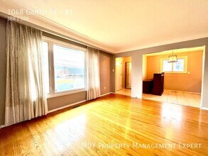 1048 Garth St in Hamilton, ON - Building Photo - Building Photo