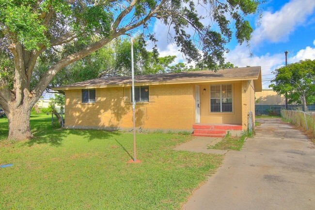 property at 1202 Baywood Ln