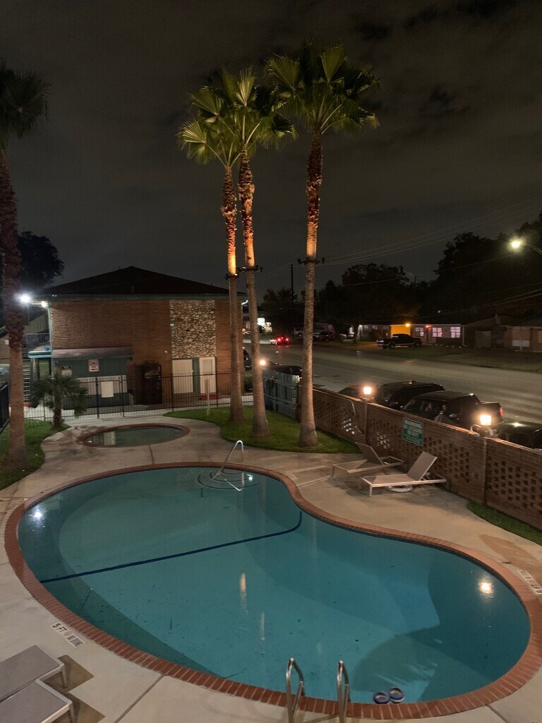 Embers Apartments **ALL BILLS PAID Pasadena, TX Apartments For Rent