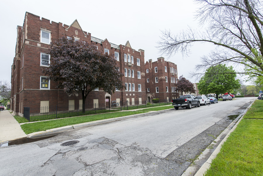 1010 S 2nd Ave in Maywood, IL - Building Photo