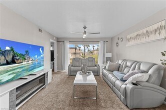 1358 Derbyshire Ct in Naples, FL - Foto de edificio - Building Photo