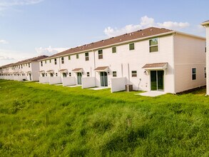 7472 Stone Crk Trl in Kissimmee, FL - Building Photo - Building Photo