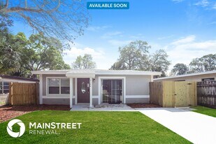 7144 35th Ave N in St. Petersburg, FL - Building Photo