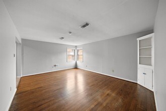 1523 1/2 Bonnie Brae St in Houston, TX - Building Photo - Building Photo