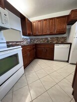 2800 Fiore Way in Delray Beach, FL - Building Photo