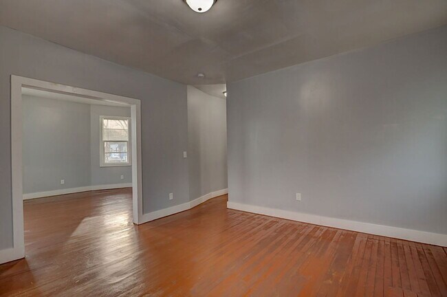 1221 California Ave in Cincinnati, OH - Building Photo - Building Photo