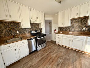 404 W Broad St in Palmyra, NJ - Building Photo - Building Photo