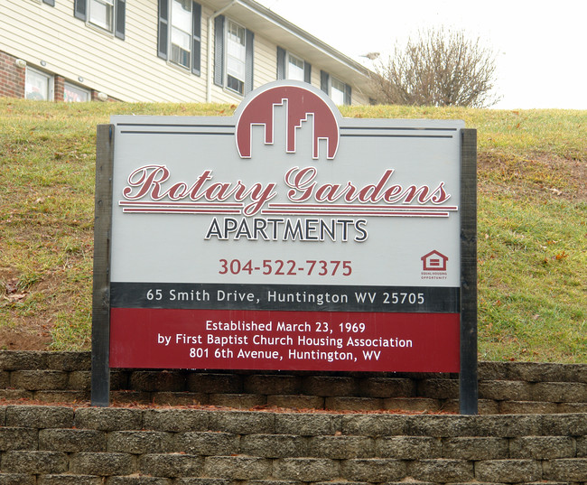 Rotary Gardens in Huntington, WV - Building Photo - Building Photo