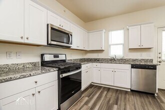 5124 Firefly Hls in Saint Hedwig, TX - Building Photo - Building Photo