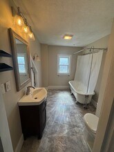 17 Whitman Ave, Unit 3 in Whitman, MA - Building Photo - Building Photo